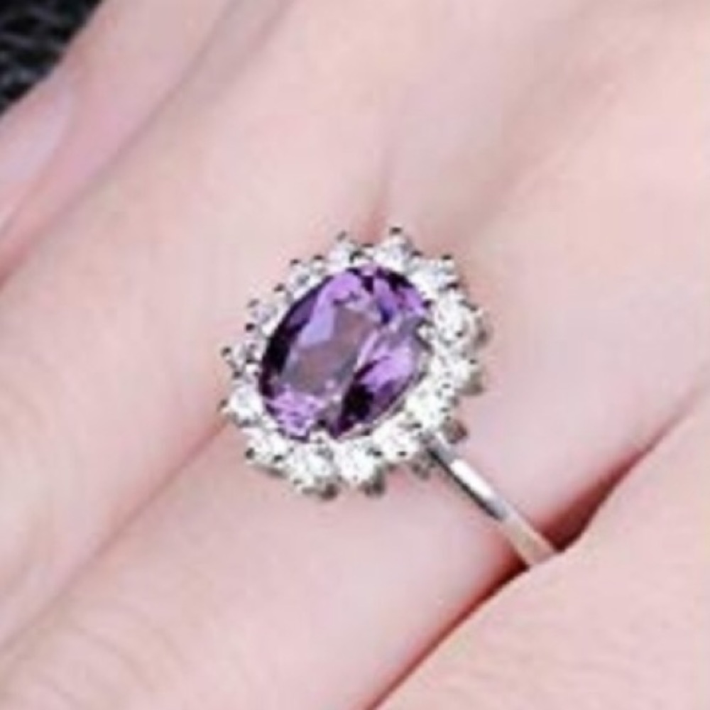The Amethyst Ring - Picture 4 of 4